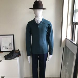 Banana republic long sleeve polo sweater in size M